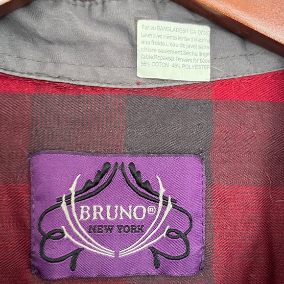Bruno New York Red & Black Plaid Button-Up Shirt Men’s Size M ESTIMATED - Picture 5 of 5